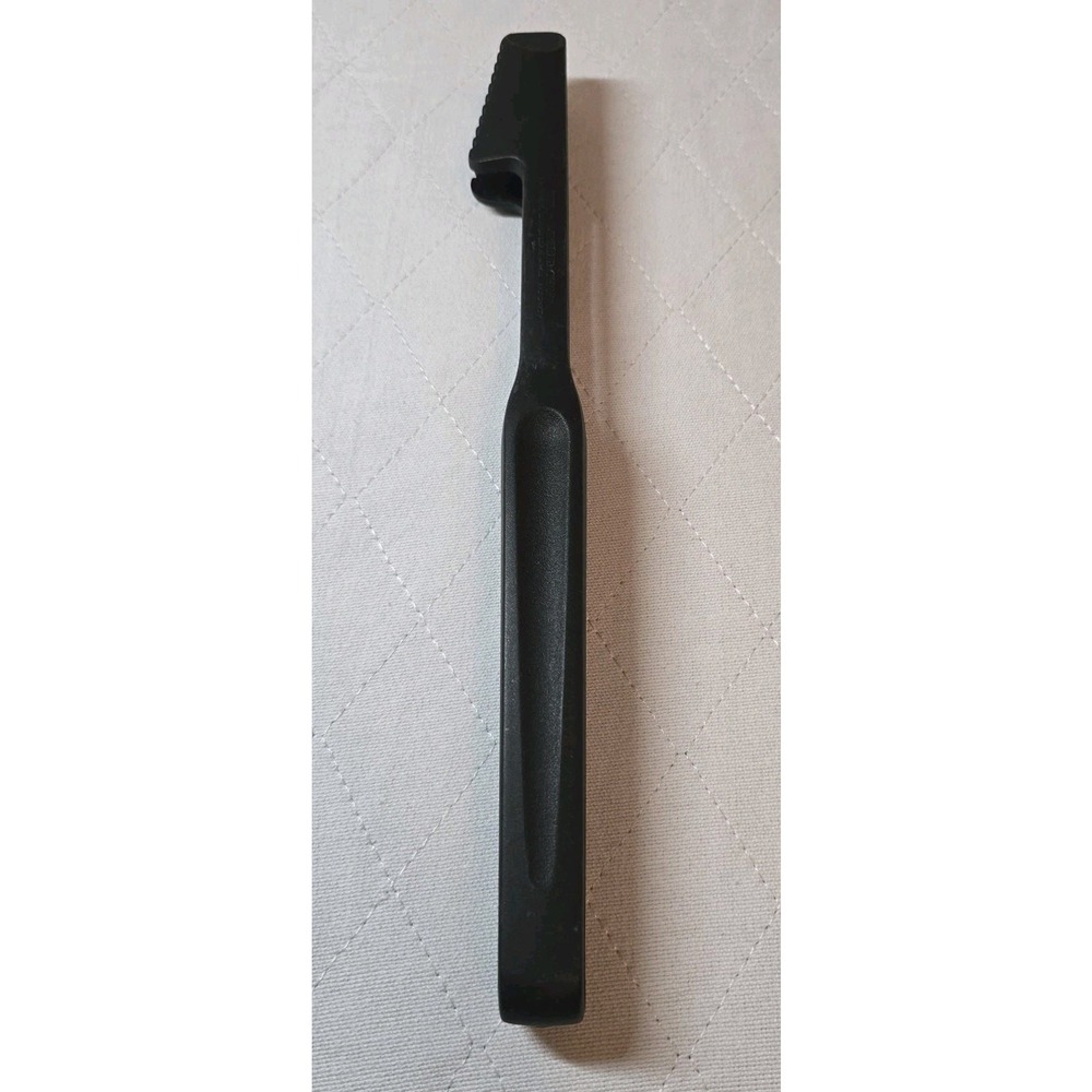 Pampered Chef Chef's Tongs Kitchen Tool Black Heat Resistant